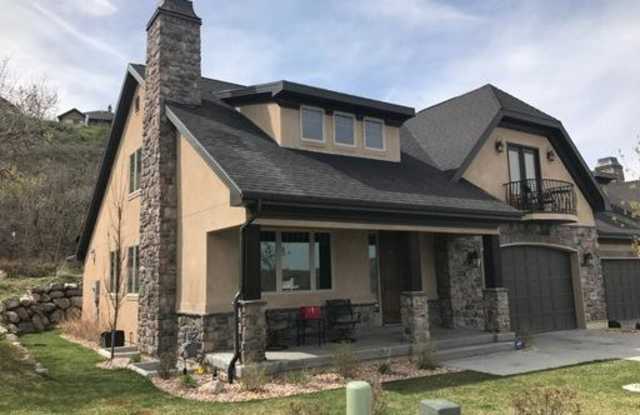 10930 South Hiddenwood Drive - 10930 S Hiddenwood Dr, Sandy, UT 84092