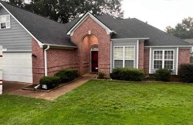 195 CROSS POINT - 195 Cross Point Drive, Collierville, TN 38017 195 CROSS POINT - 195 Cross Point Drive, Collierville, TN 38017