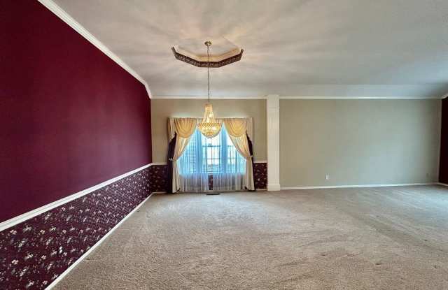 Gorgeous custom home in Southern Pointe IV with inground pool! Gallery 4
