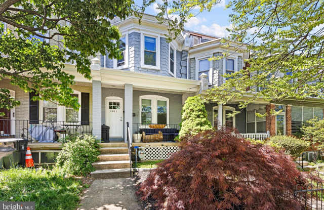 1011 N CLAYTON Street photos photos