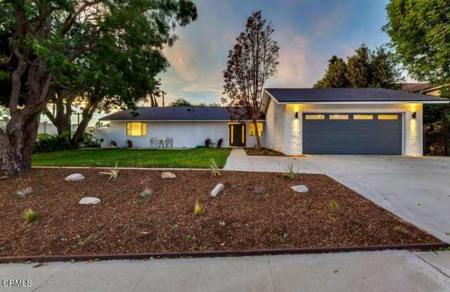Bright & Beautifully Updated Home with Spacious Backyard photos photos Bright & Beautifully Updated Home with Spacious Backyard photos photos