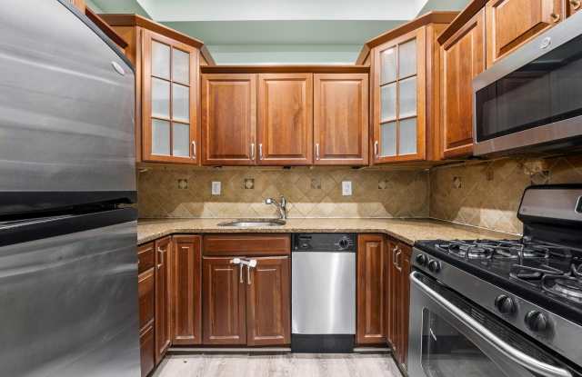 259 GRIFFITH ST photos photos