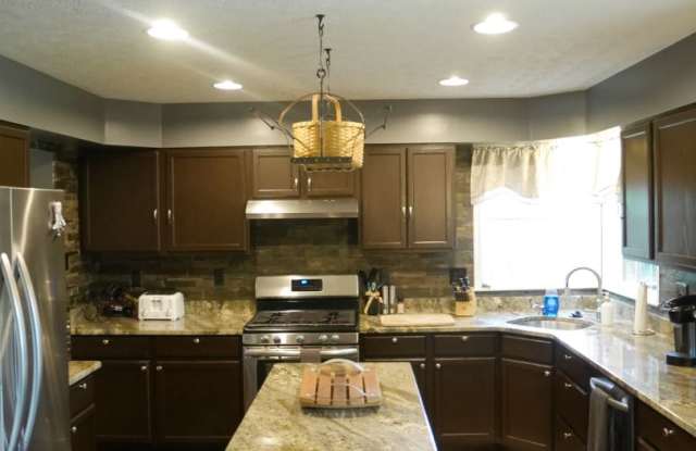 Your Dream Home Awaits! 5 Bedroom Home- Glyndon, MD Gallery 3