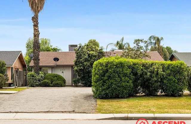 205 Universe Ave photos photos
