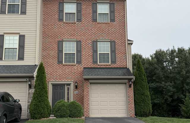 130 Katelyn Dr photos photos