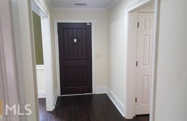 1317 Saxony Dr Gallery 2