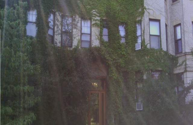 1872 Commonwealth Avenue Gallery 1