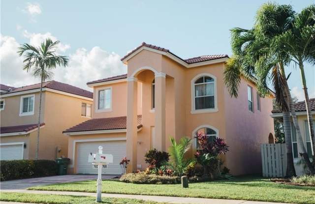 7682 NW 19th Street photos photos