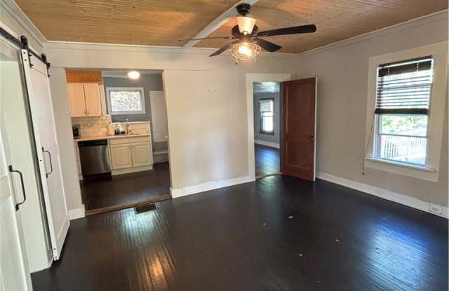 232 Chagrin Boulevard Gallery 3
