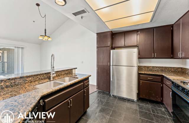Spacious 3 Bedroom Garden Grove Home | 2-Car Garage, In-Unit Laundry, Pool & Private Balcony Gallery 4