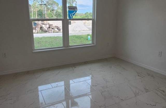 Brand New 2 bedroom/2 bath/1 car garage- Lehigh Acres FL Gallery 4