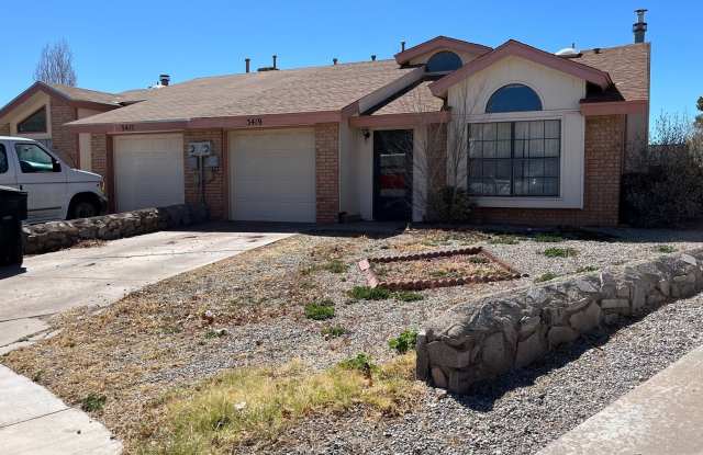 Cozy 2 Bedroom 2 Bath home near Shopping photos photos