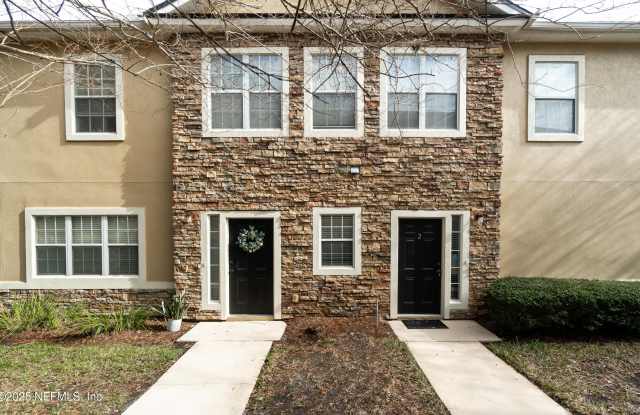7214 DEERFOOT POINT Circle unit: 2 - 7214 Deerfoot Circle, Jacksonville, FL 32256