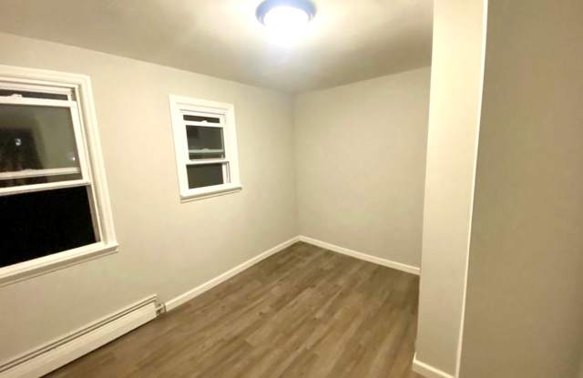 91 Cottage St Gallery 3