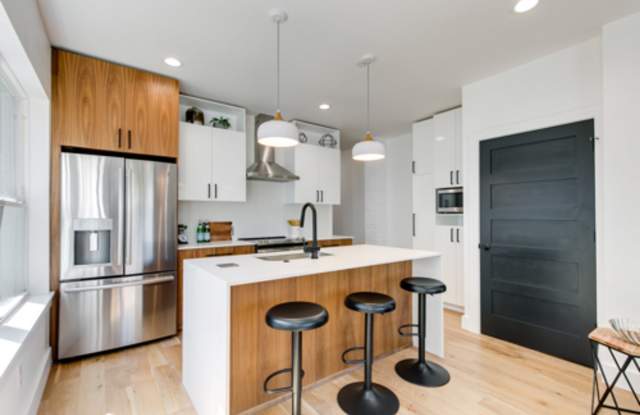The Uptowns on 23rd - Luxury Apartment Living Gallery 4