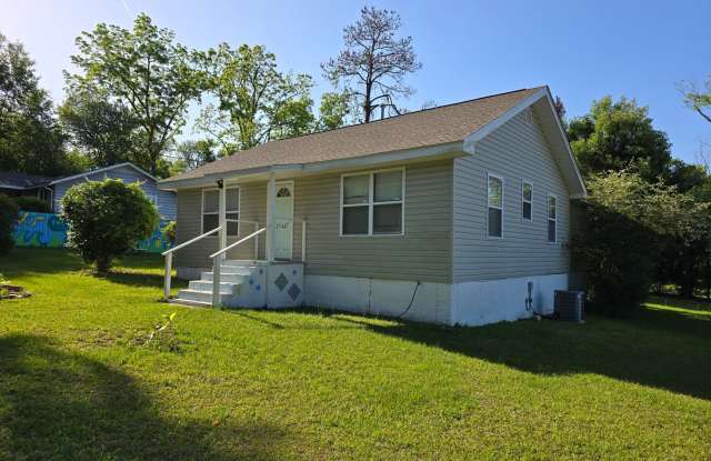 Midtown Charmer- Price reduced. Call to see house today!! photos photos Midtown Charmer- Price reduced. Call to see house today!! photos photos