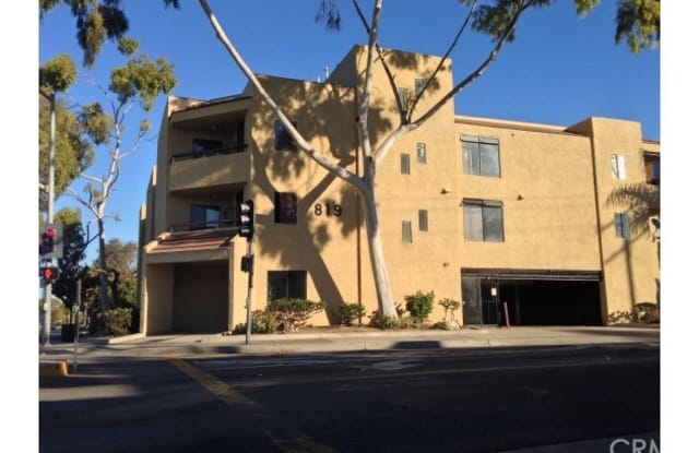 819 W Washington Avenue Gallery 2