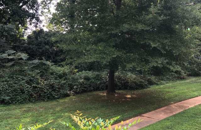 Greenville 2BD/1BA, 896SF - 27 Faris Circle, Greenville, SC 29605