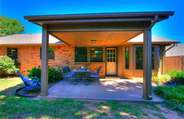 2908 Fairfield Drive Gallery 3