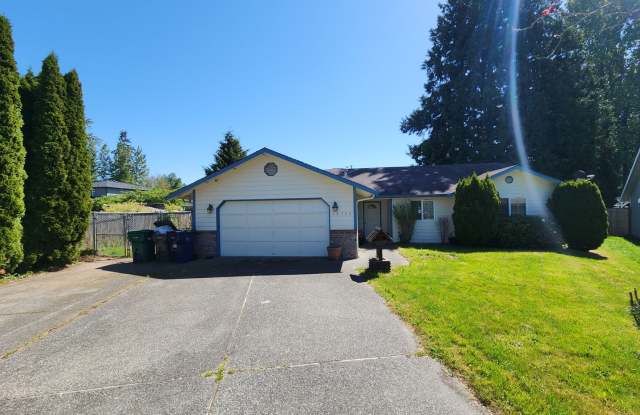 Lynnwood/Martha Lake 3 bedroom Rambler on private drive photos photos