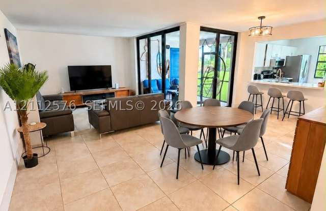 3552 Magellan Cir Gallery 1