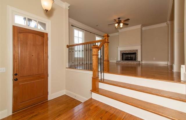 875 Mountain View Terrace NW Gallery 3