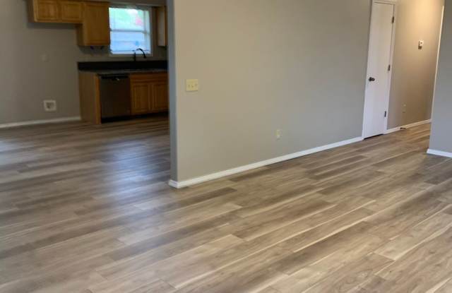 3 bed 2 bath 2 car garage house in great location! photos photos