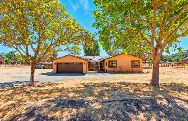 $5995 - Ranch-style home with acreage in West Gilroy's quiet countryside photos photos