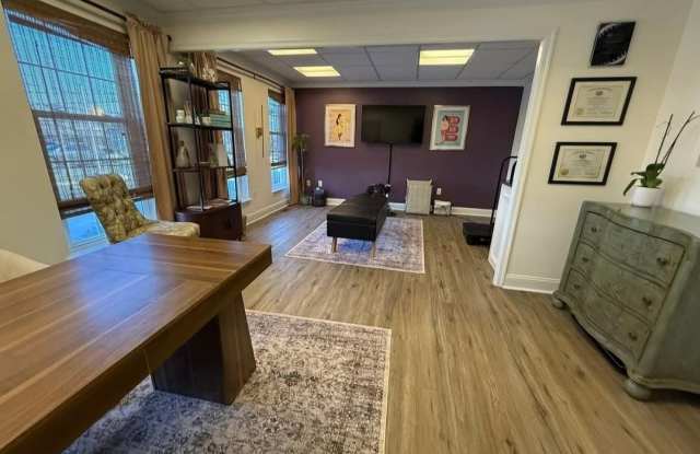136 W LANCASTER Avenue Gallery 2