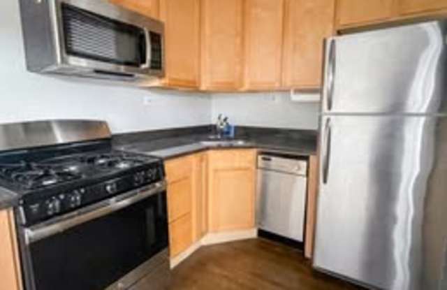 6738 North Glenwood Avenue photos photos
