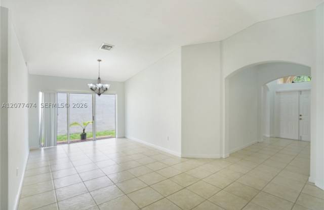 13950 SW 155th Ct Gallery 2