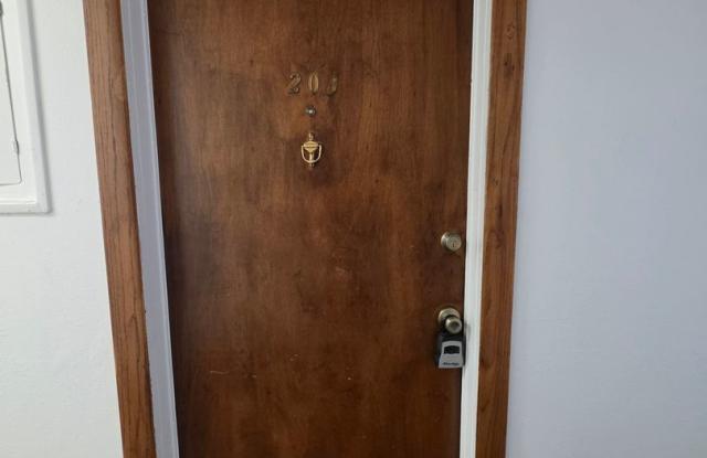*AVAILABLE NOW*  3 Bedroom for Great Price In Gunbarrel *$1000 Deposit Gallery 4