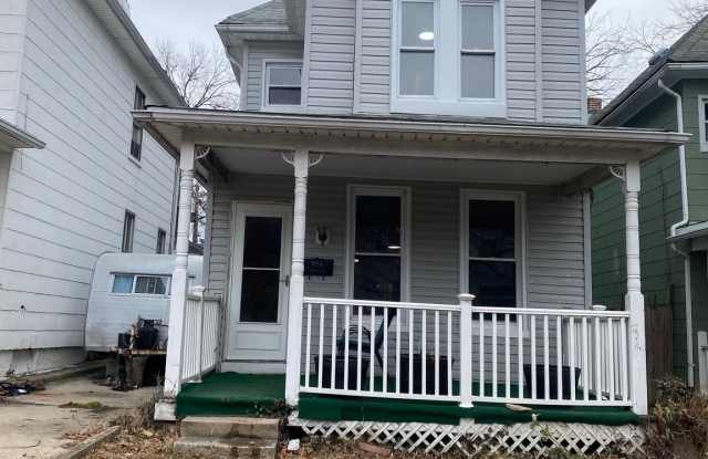 724 E 35TH Street photos photos