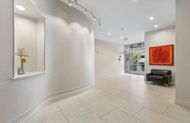 159 Denny Way Gallery 3