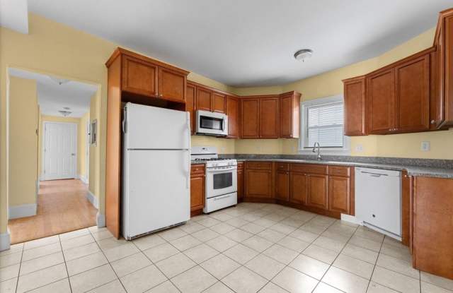 571 Washington St 2 photos photos