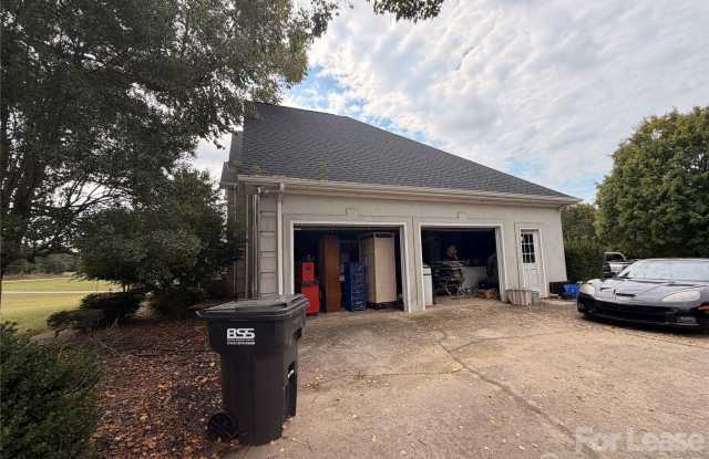 118 Sunfish Drive Gallery 2