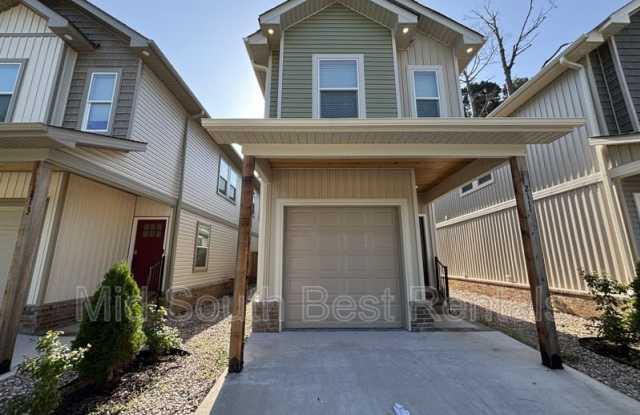 211 N Madison photos photos