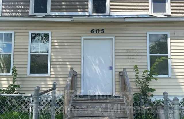 605 Van Buren Ave photos photos