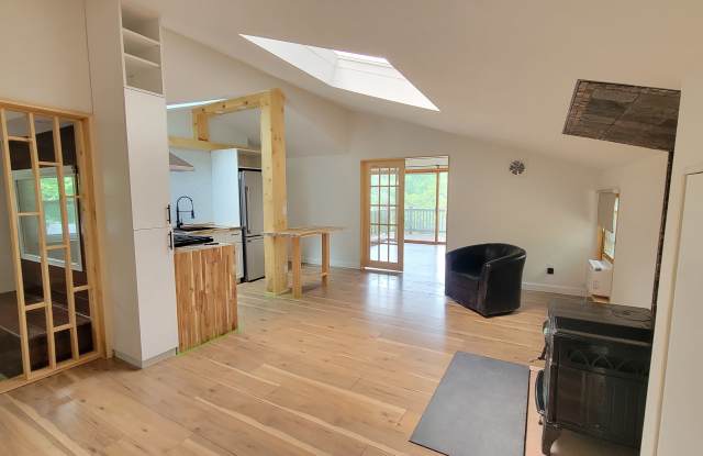 156 Arapaho Trail Gallery 4