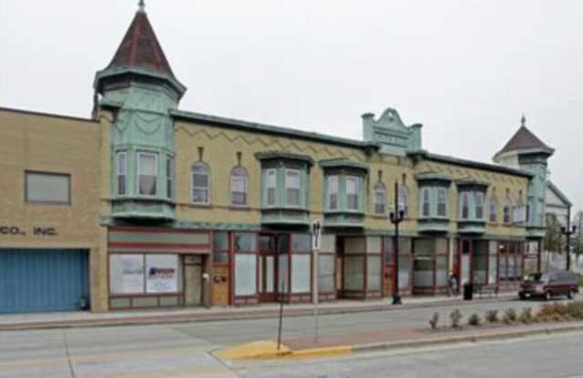 910 1/2 State St - Front - 910 State Street, Racine, WI 53404