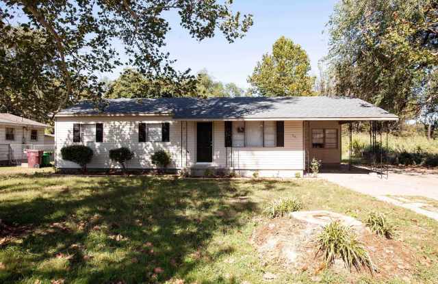901 McCoy Road Gallery 1