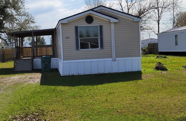 2513 Dolphin Dr. - 2513 Dolphin Drive, Calcasieu County, LA 70605