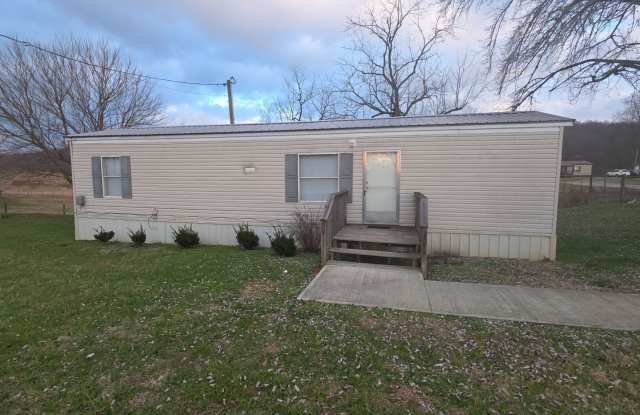 2-Bedroom, 2-Bath Mobile Home with Front and Back Porches in Sparta photos photos 2-Bedroom, 2-Bath Mobile Home with Front and Back Porches in Sparta photos photos