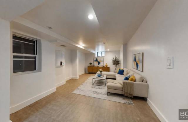 1381 Madison Street Gallery 1
