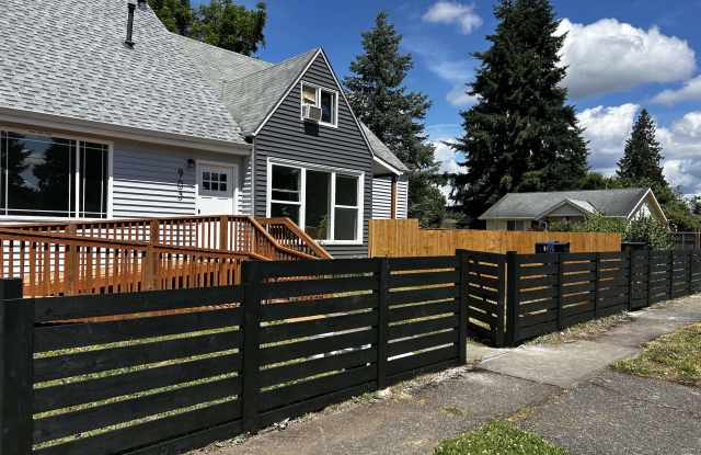 903 7th St Se photos photos