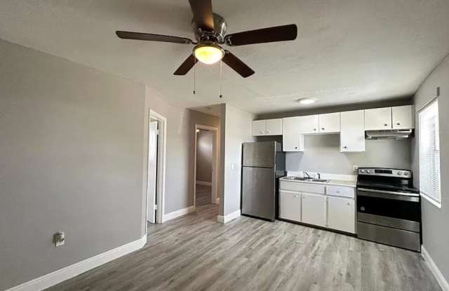 639 Southwest 5th Street - 2 Gallery 1
