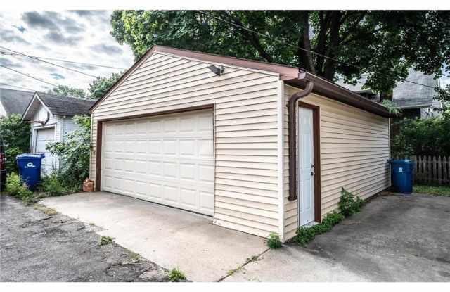 June 1st 2027- Large 5 Bedroom Single Family Home in Saint Paul Gallery 1