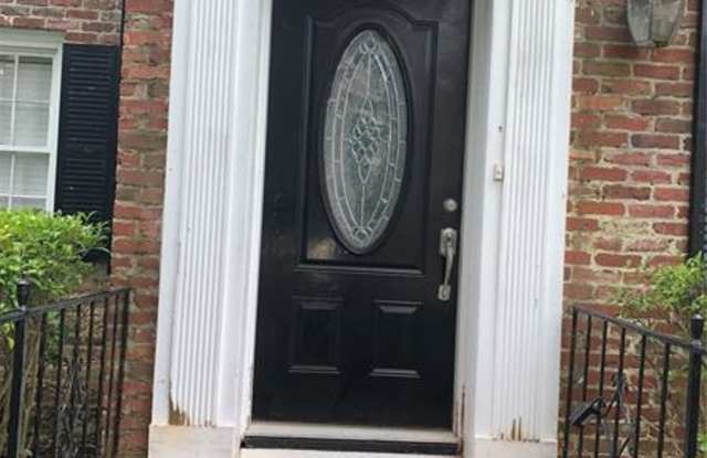 3664 Kingsboro Road NE Gallery 2