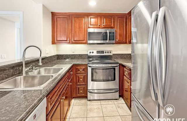 Beautiful 2B/2BA Condo in UTC! photos photos