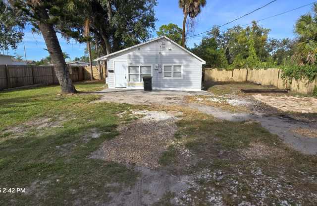 5202 16th Street East - 5202 16th Street East, Manatee County, FL 34203